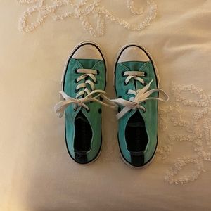 Converse girls shoes